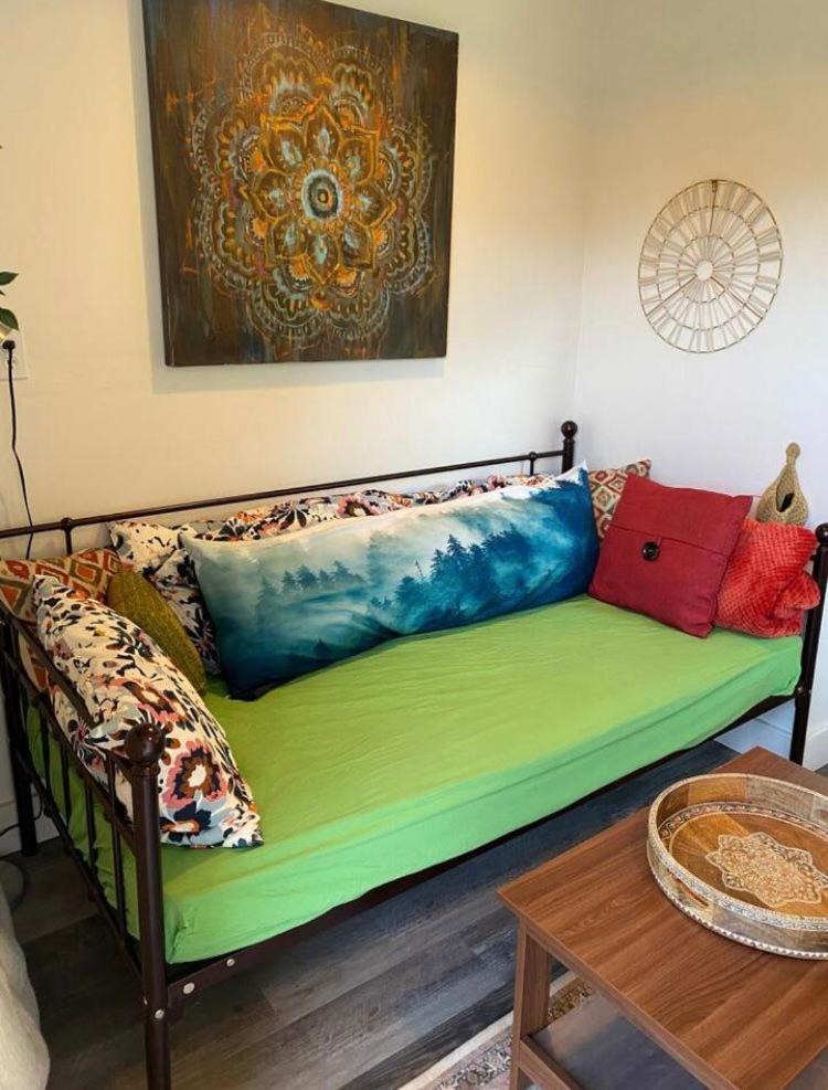 Petite Guesthouse With Kitchenette And Private Bathroom Lake Isabella Exterior foto